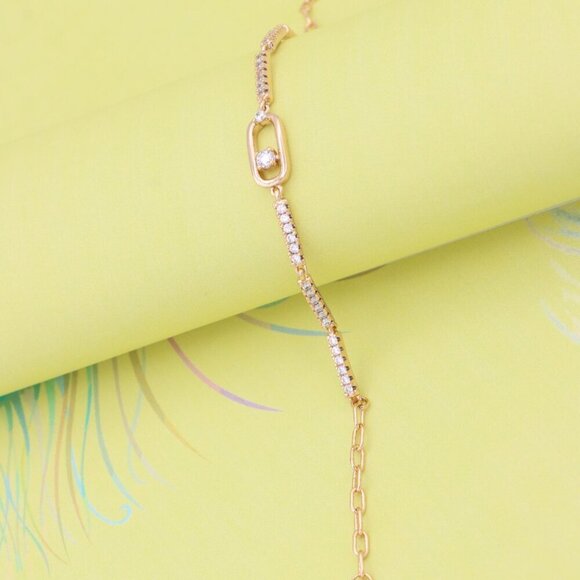 "Elegant Rose Gold Bracelet with Sparkling Center Oval Charm, XPBL0913 - Picture 7 of 13